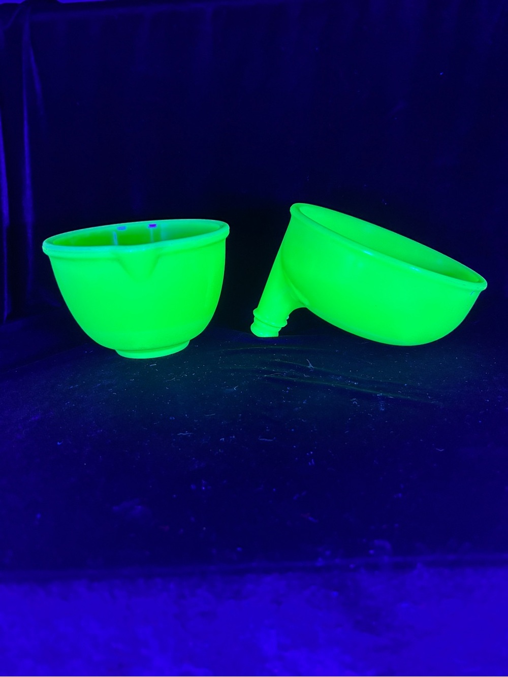 Vintage Sunbeam Mixmaster Accessories With Jadeite Uranium Glass